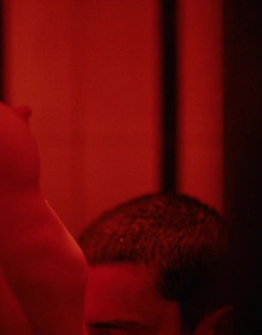 Постельная сцена с голой Леной Трониной из фильма «Идентификация»