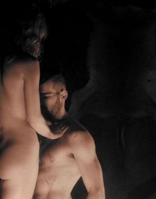 Полностью голая Аннабелль Уоллис на горячих кадрах из кино