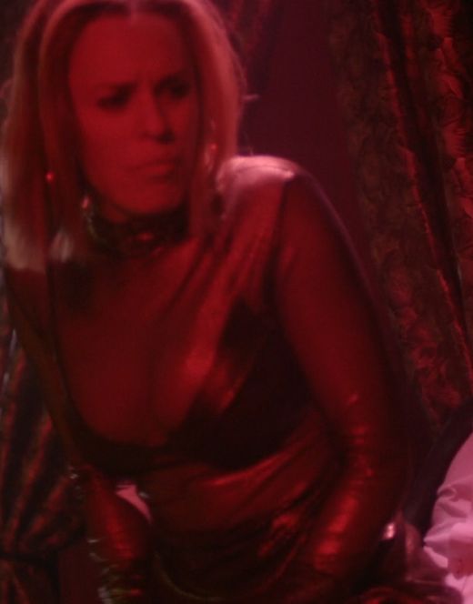 Джессика Макнэми в нижнем белье из фильма «Саранча»