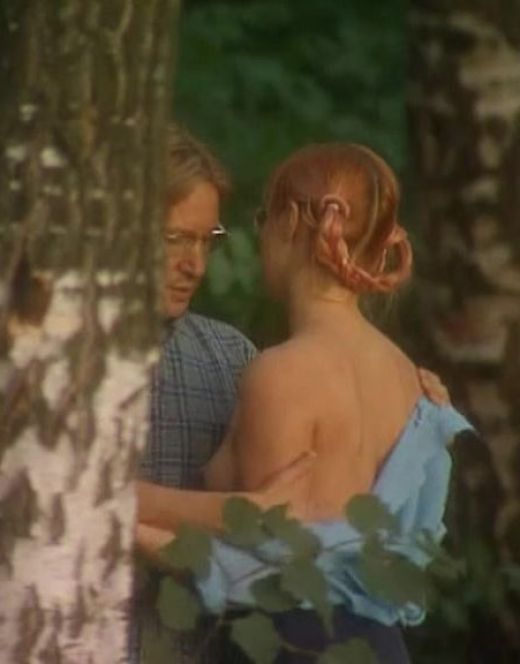 Голая грудь Екатерины Лапиной в сериале «Другая жизнь» (2003)