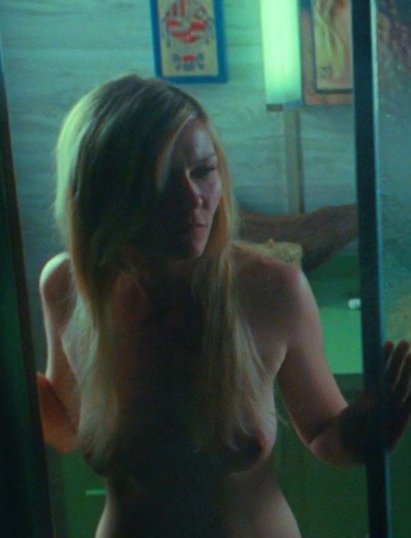 Голая Кирстен Данст на эротических кадрах из кино.