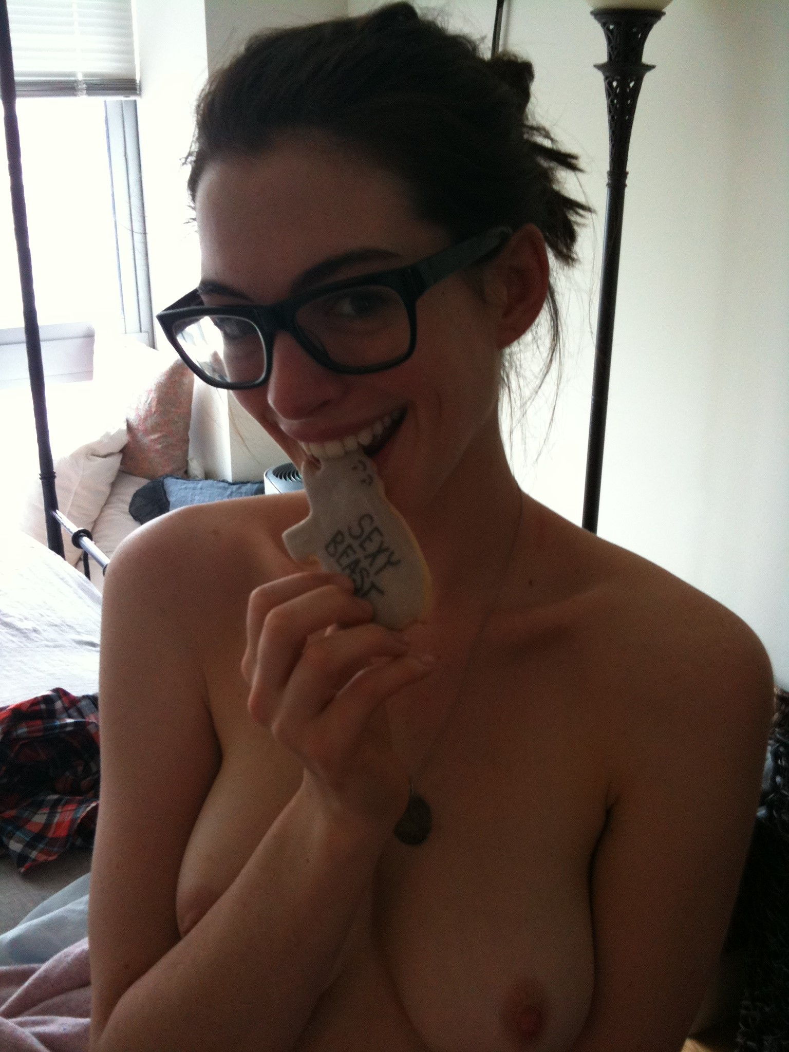 Anne hathaway nude leaked