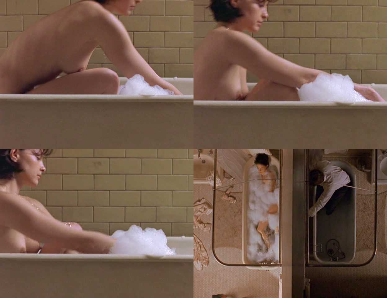 Горячие кадры из фильмов с обнаженной Эшли Джадд.