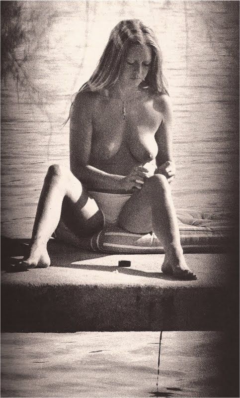 Черно-белые фото с голой Бриджит Бардо.